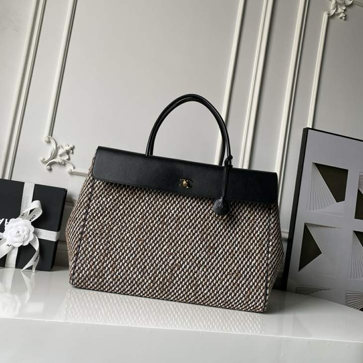 Picture of Chanel Handbags _SKUfw242185047fw